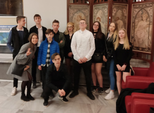 Klasa 1HS na przedstawieniu Don Kichot w Teatrze Wielkim
